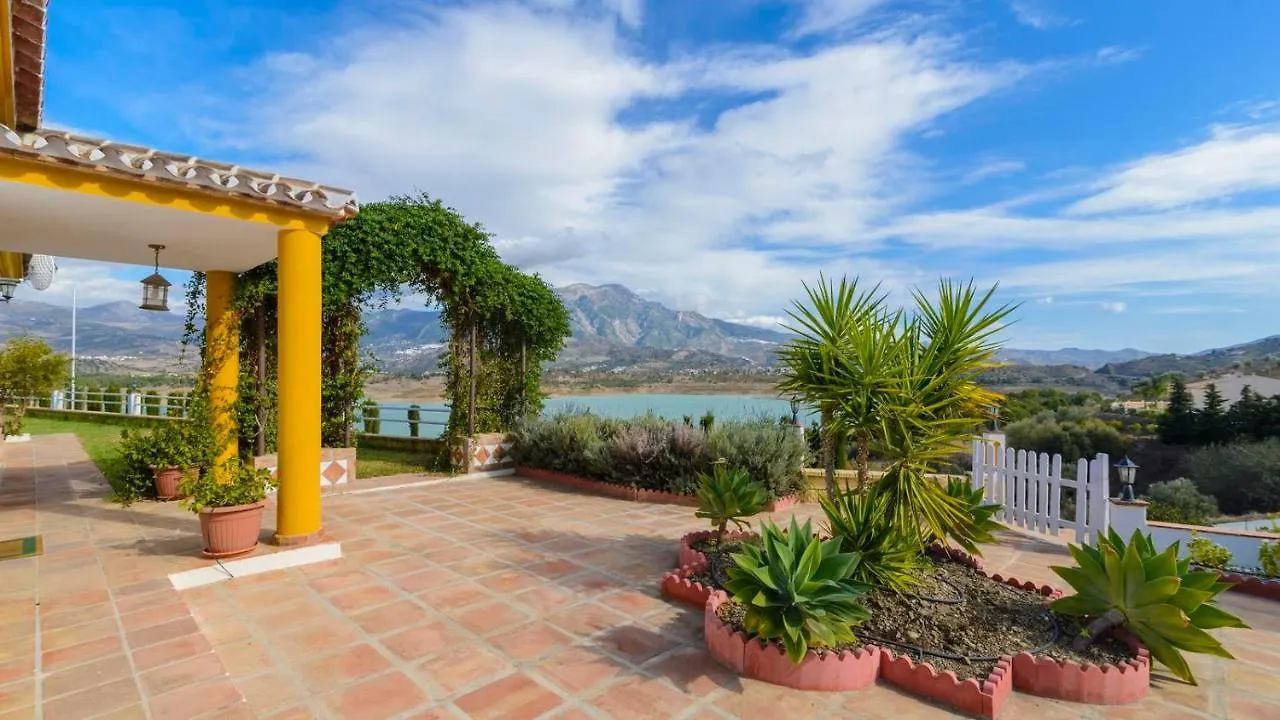 Casa Rocio Y Paloma Vinuela By Ruralidays Villa